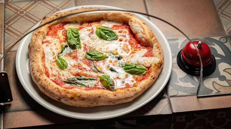 pizzaluce Margherita pizza special deal